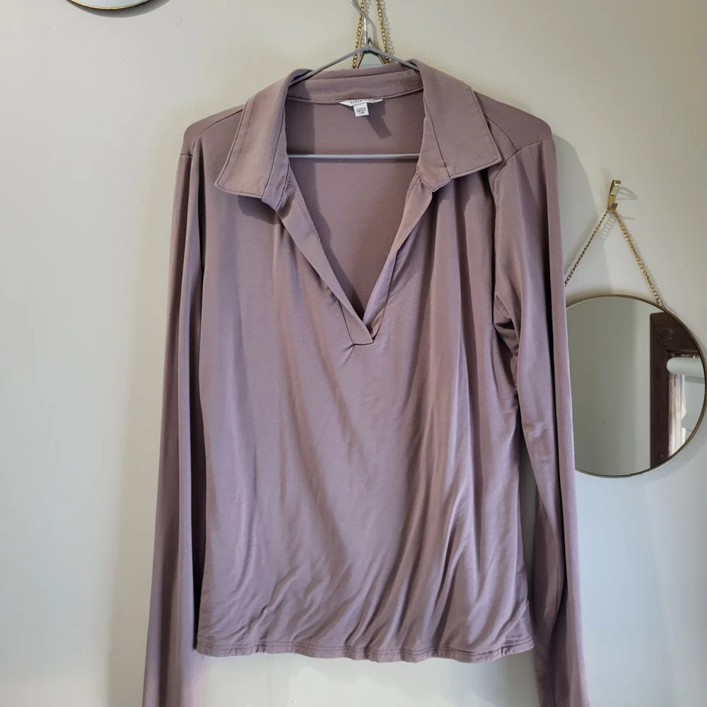 Guess Mauve Button Down Shirt - Picture 2 of 3